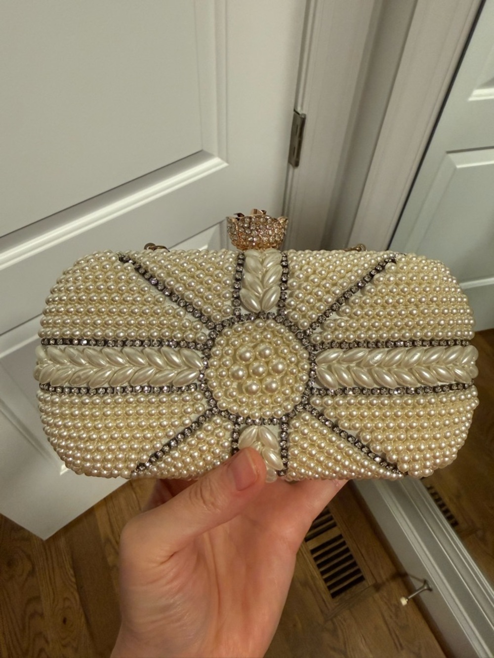 Pearl-Embellished Evening Clutch - Cream Pearl